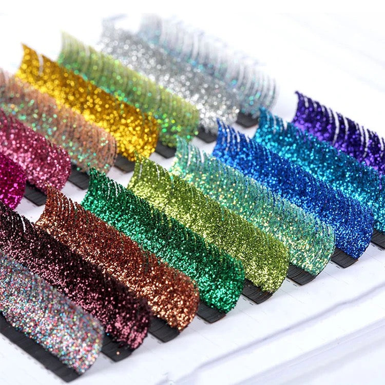EXTENSION CILS A CILS COLORIE AVEC PAILLETTES